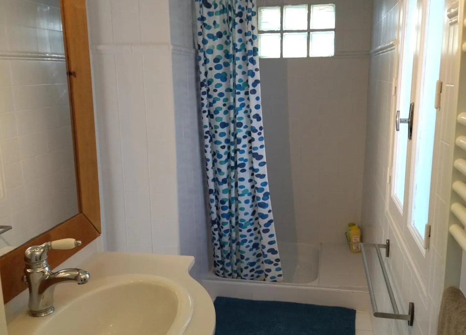 Homestay Studio Independant Dans Charmante Bastide Mallemort